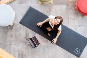 yoga bei nackenschmerzen-min