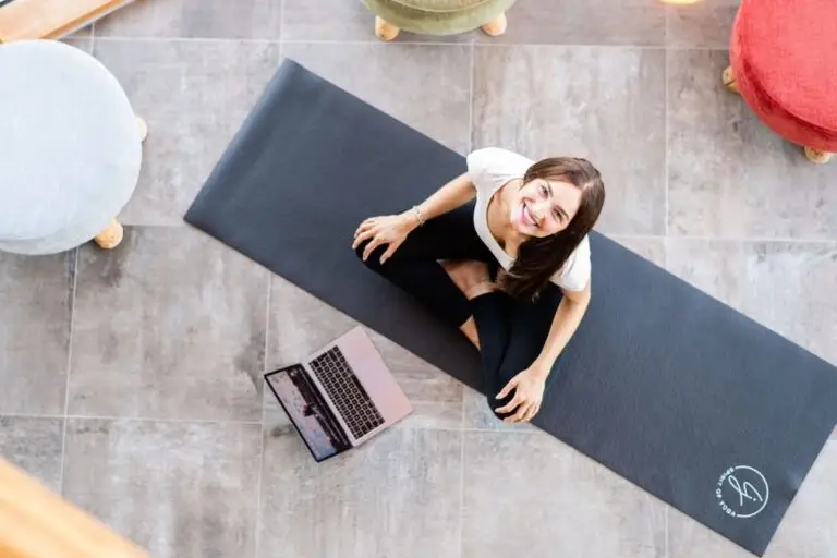 yoga bei nackenschmerzen-min