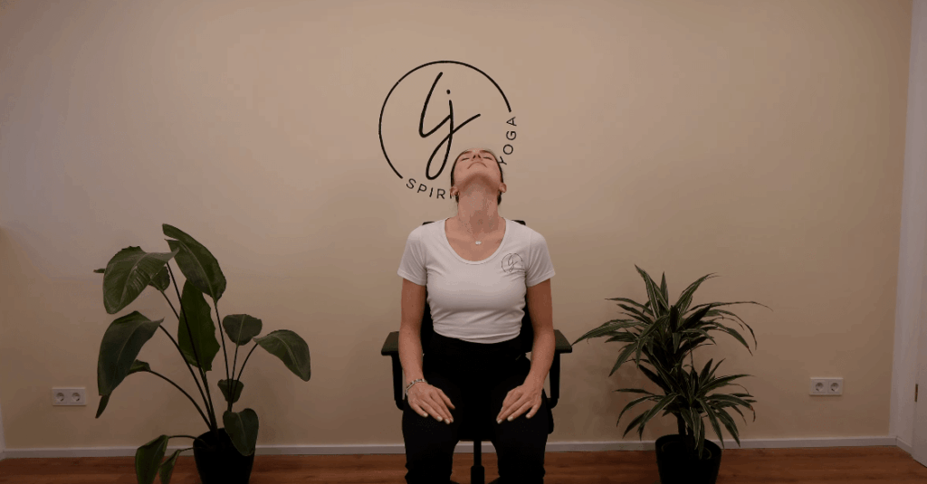 4-kopf nach hinten für den nacken dehnung-min