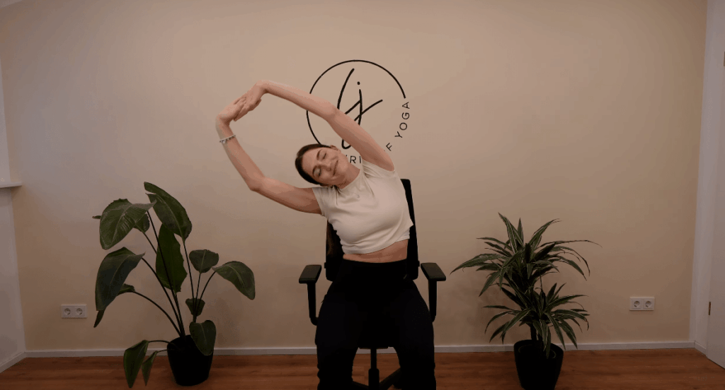 9-oberkörper nach aussen links-min