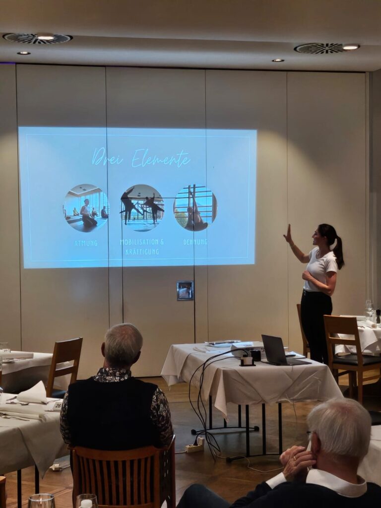 betriebliches yoga in workshops