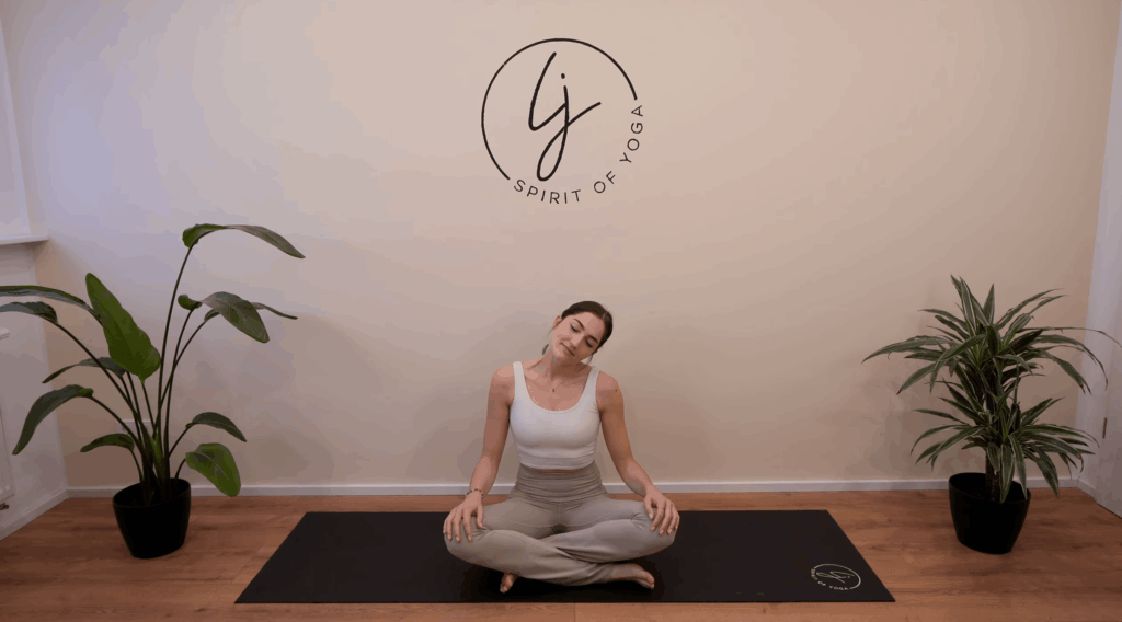 2-Sanfte Nackendehnung für Yoga gegen Stress